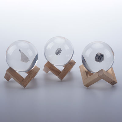 樹脂工芸 隕石 ギフト スペースボール ギフト 80mm 透明結晶球